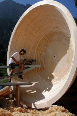 Die größte gedrechselte Holzschale der Welt