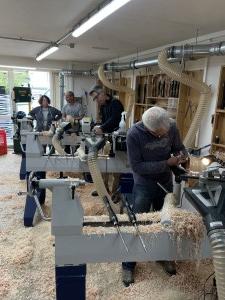 Muschelschalen drechseln und biegen